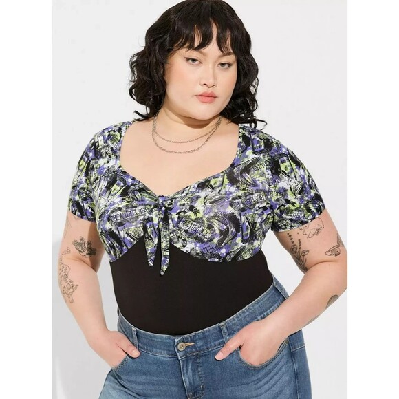 NWT Torrid x Beetlejuice Super Soft Tie Front Top Size 4 / 26 Plus (AS IS) - Picture 1 of 5